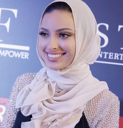 زبان بدن Noor Tagouri