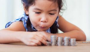 آموزش مدیریت منابع مالی به کودکان و نوجوانان